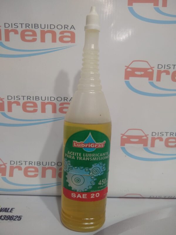 ACEITE SAE20  X 450 CM3. - SAE205  LUBRIGRAS(Aceites lubricantes SAE
Contiene aditivos especiales. Buena resistencia a
la película lubricante. Muy buen control de la expansión de los sellos. Protección contra la acción de agentes externos. Excelente inhibición contra oxicación y herrumbes.)