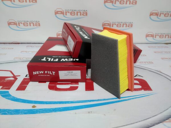 PROMO FILTROS DE AIRE NEW FILT CON CAJA TIPO PANEL RENAULT CLIO II 1,4/1,6 16V./LAGUNA I Y II1,6/2,0 16V MEGANE II /KANGOO / LOGAN / SANDERO / SYMBOL 1,6 16 V TRAPEZOIDAL - AIPA 808E  ALTO: 68 mm. ANCHO: 142
mm
LARGO: 174 mm
Equivalencias:
MANN: C1858/2 WEGA: FAP9273
FRAM: CA8964 MARENO:MR263          EMAFI: EAM 2045