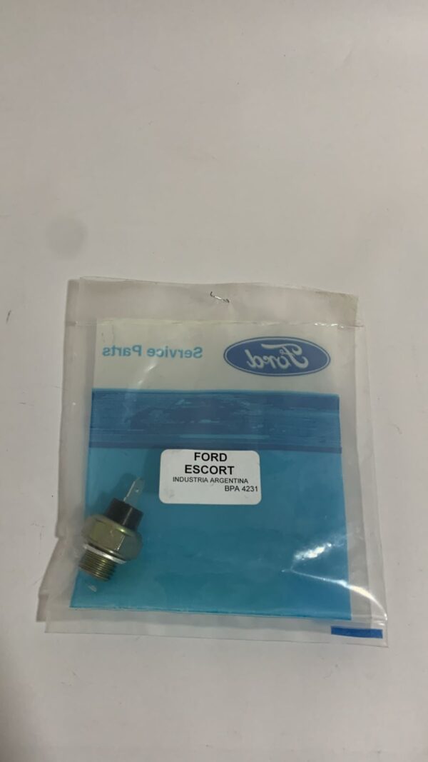 FORD ESCORT - BPA 4231
