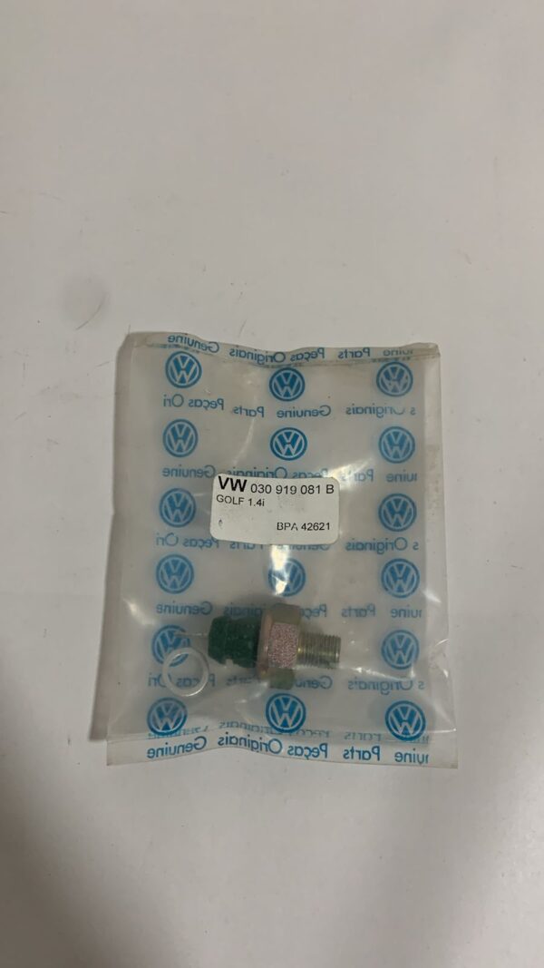 VW GOLF 1.4i MANOCONTACTO MODELO CONECTA - BPA 42621