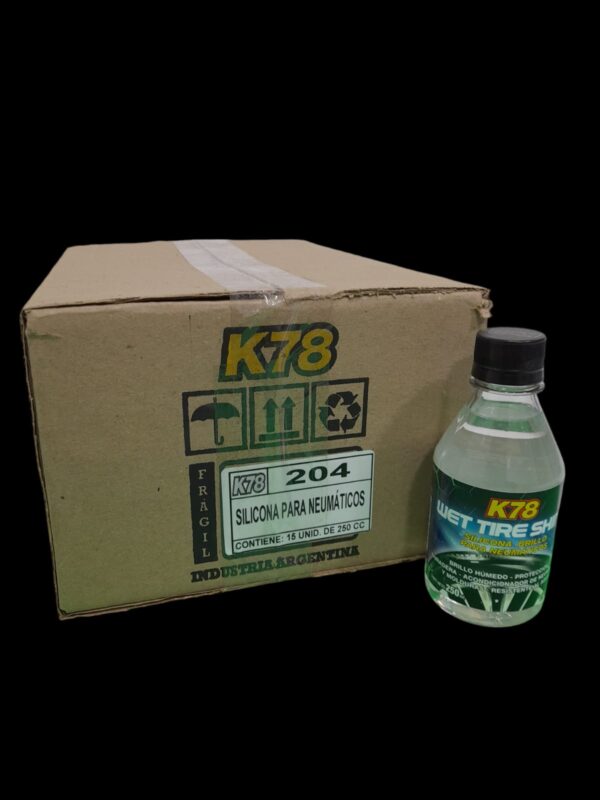 PROMO CAJA X 15 UNIDADES SILICONA LIQUIDA (REVIVIDOR DE NEGRO GOMAS Y ALFOMBRAS WATER RESISTANT) BRILLO PARA NEUMÁTICOS (Resistente al agua) 250 cc - K78 204